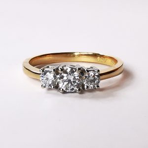 anillo de compromiso maia