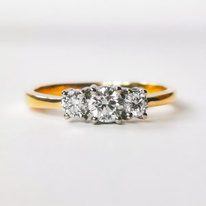 anillo de compromiso maia