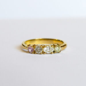 Anillo de compromiso Golden statement