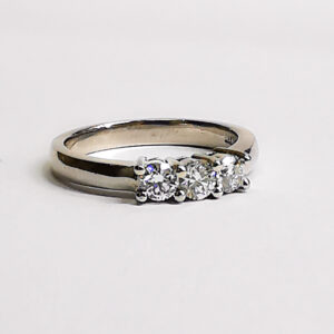 Anillo de compromiso Tres Marias