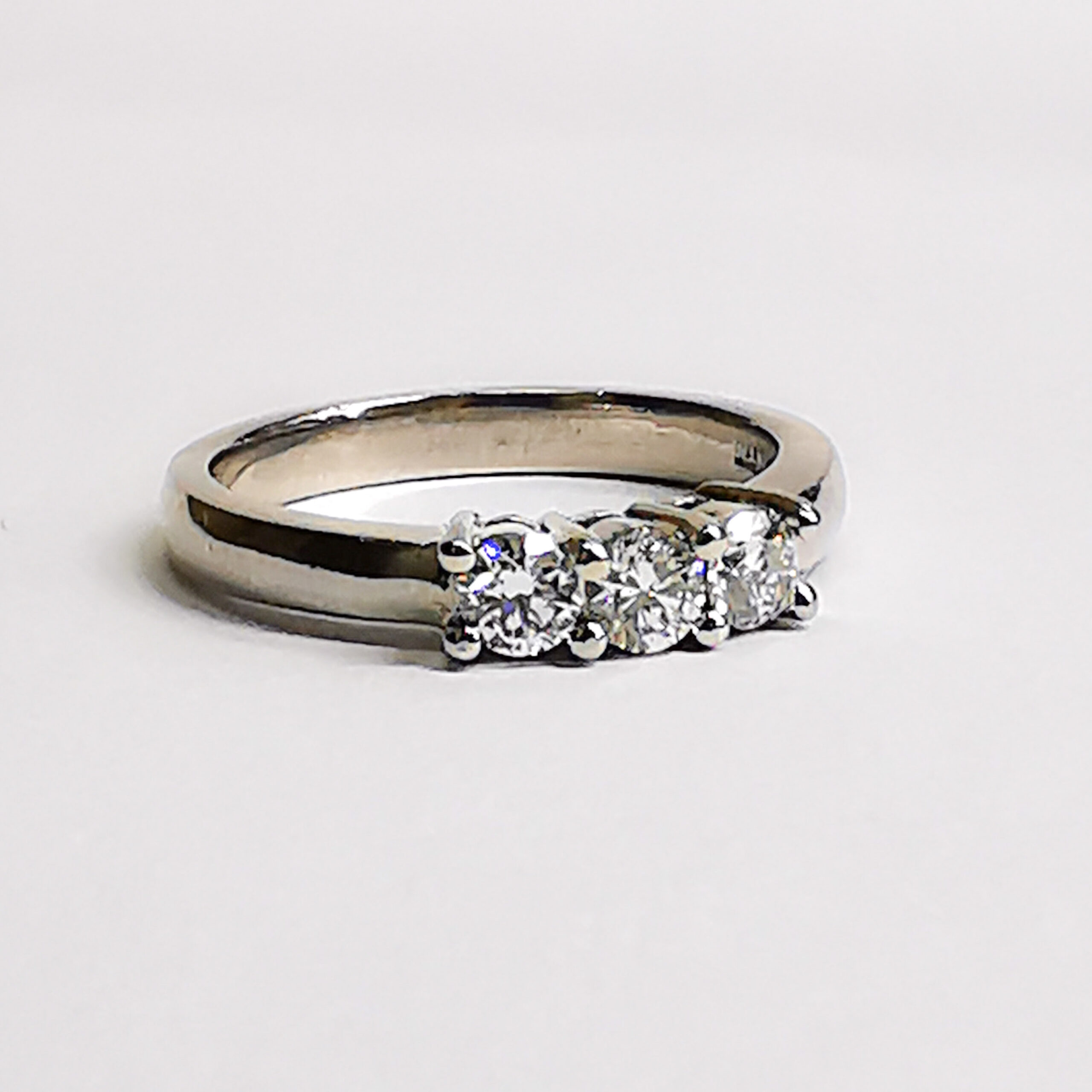 Anillo de compromiso Tres Marias