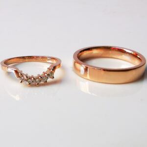 Argollas de matrimonio set ensamble oro rosa y diamantes.